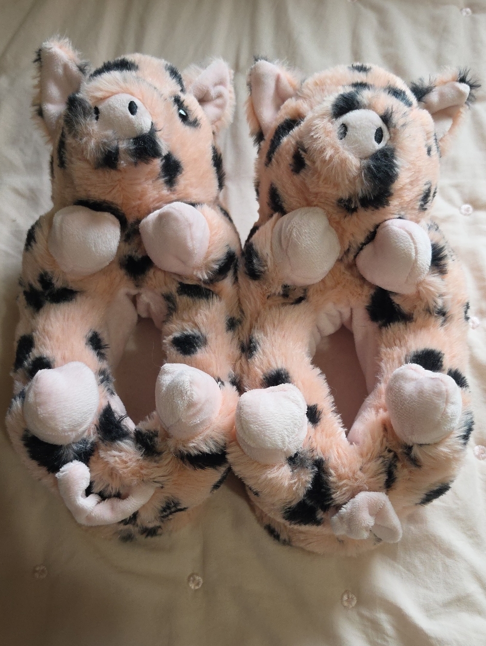 Plush Pink Piggy Slippers - Soft Cozy Indoor Footwear